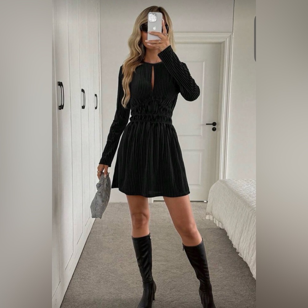 SHEIN Black Long Sleeve Dress
